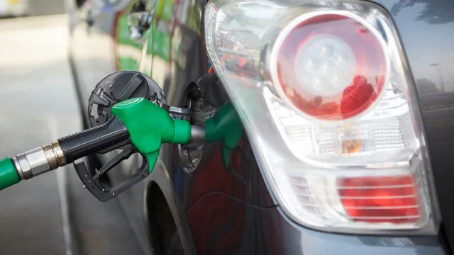 se-precisa-atestar,-nao-deixe-para-amanha.-gasoleo-fica-muito-mais-caro