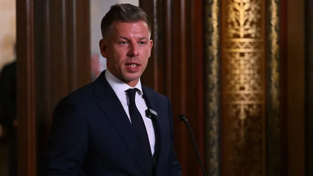 peter-magyar-tenciona-propor-judit-polgar-para-presidente-da-hungria
