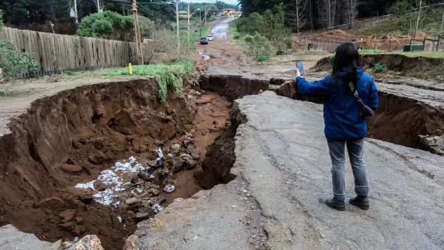 chile-declara-estado-de-emergencia-apos-chuvadas-isolarem-100-mil-pessoas