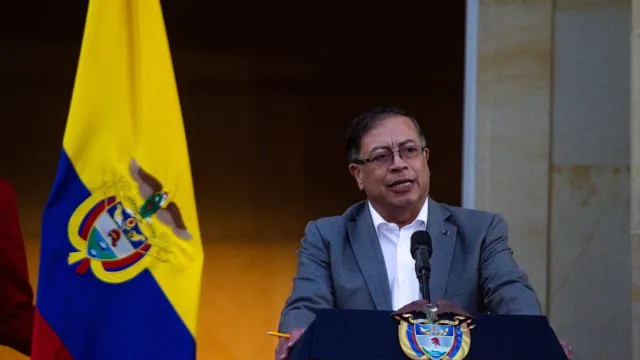 presidente-cessante-da-colombia-apela-a-“greve-geral-e-indefinida”