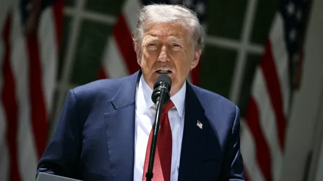 teerao-“esta-desesperado”-para-negociar,-diz-donald-trump