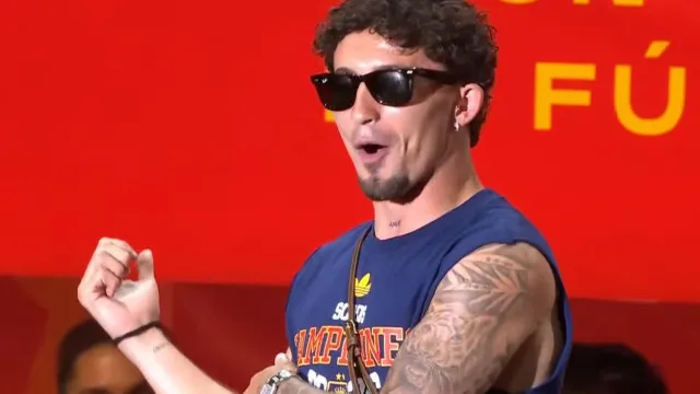 espanha-provoca-cristiano-ronaldo-durante-festa-pelo-titulo-mundial