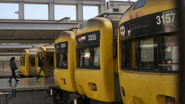 pcp-sauda-comboios-eletricos,-mas-exige-mais-investimento-no-algarve