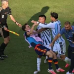 “paredes-teve-sorte-de-eu-nao-estar-em-campo”,-diz-ibrahimovic