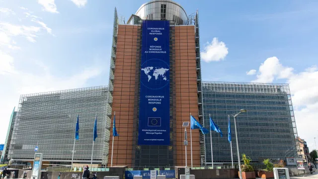 bruxelas-lanca-registo-europeu-para-passaporte-digital-de-produto
