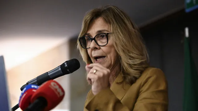 ps-questiona-governo-por-retirar-medico-de-familia-aos-emigrantes