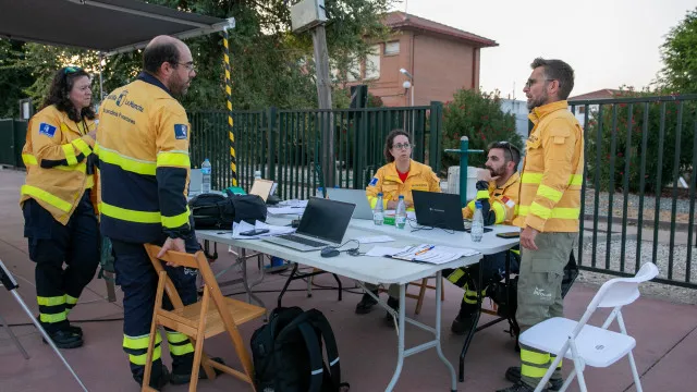 incendio-obriga-a-deslocar-populacoes-em-madrid.-ha-localidade-confinada