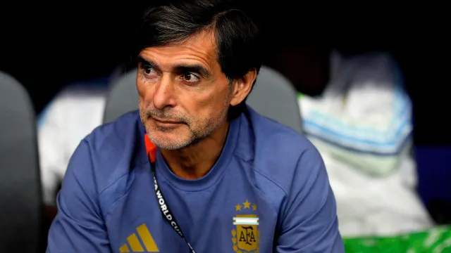 auxiliar-da-argentina-que-agrediu-dani-olmo-diz:-“nao-foi-soco”