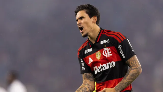 pedro-da-show,-flamengo-goleia-chapecoense-e-nao-deixa-palmeiras-disparar