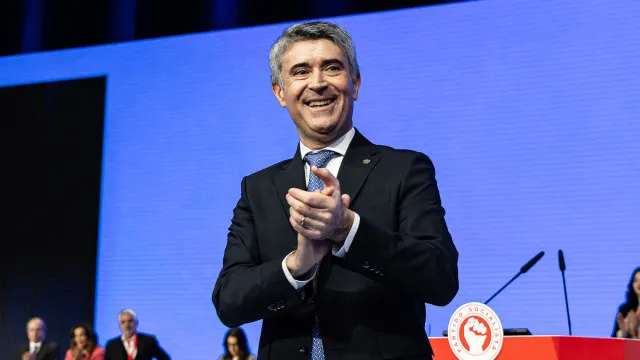 carneiro:-“a-democracia-exige-coragem-para-decidir”