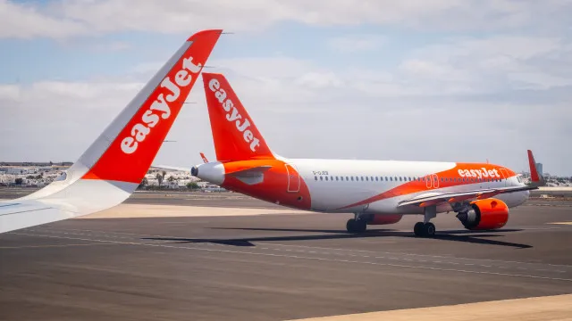 lucro-da-easyjet-afunda-70%-devido-ao-preco-do-combustivel