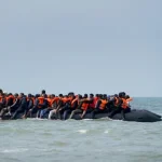 mais-de-150-migrantes-atravessam-canal-da-mancha-no-mesmo-barco
