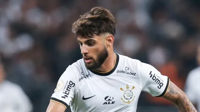 yuri-treinou-finalizacao-com-diniz-antes-de-volta-artilheira
