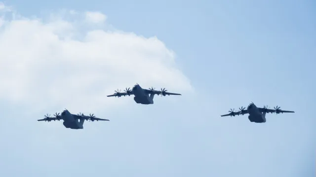 franca-pede-mobilizacao-aviao-militar-a400m-para-combater-incendios