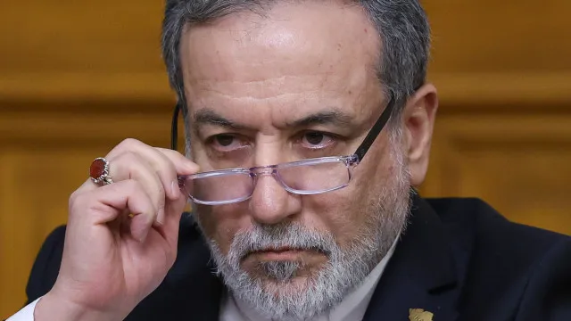 iemen:-irao-rejeita-via-militar-e-apela-a-dialogo-para-por-fim-a-conflito
