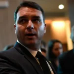 flavio-confiante:-derrotar-lula-e-subir-“rampa-do-planalto”-com-pai-jair