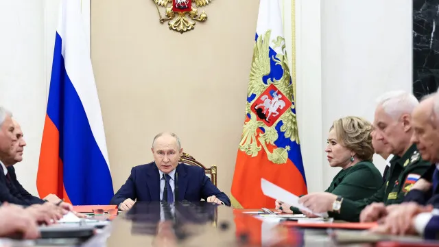 putin-ordena-aumento-de-27.000-efetivos-nas-forcas-armadas