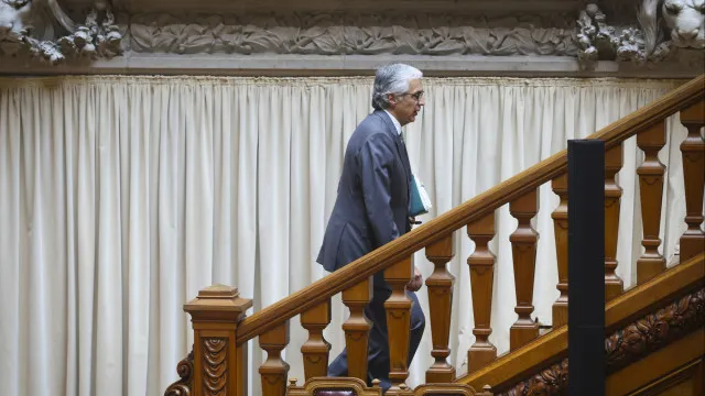 aguiar-branco-indefere-pedido-da-il-para-ouvir-mai-em-comissao-permanente