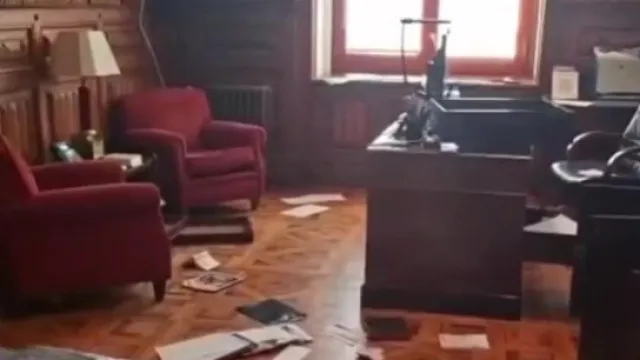 gabinete-de-andre-ventura-vandalizado-na-assembleia.-pj-no-local