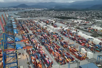 exportacoes-batem-recorde-e-deficit-das-contas-externas-cai-em-junho