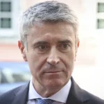 vandalismo?-carneiro-pede-investigacao-rapida.-e-sublinha:-“fecho-sempre”
