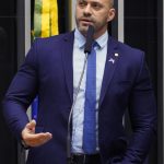 moraes-da-48h-para-daniel-silveira-explicar-publicacao-de-video-no-x