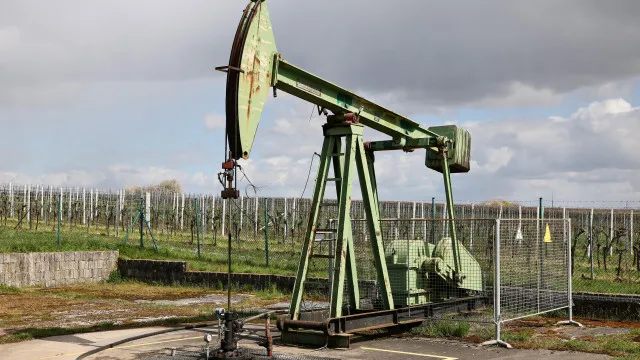 cotacao-do-brent-cai-4,83%-em-fase-de-menor-tensao-no-medio-oriente