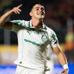 palmeiras-goleia-o-vitoria-e-dispara-na-lideranca-do-brasileirao