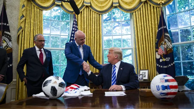 ‘braco-direito’-de-infantino-renuncia-e-aumenta-crise-na-fifa