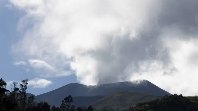 colombia-sobe-nivel-de-alerta-sobre-vulcao-purace-para-laranja