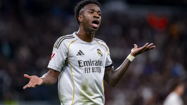 vinicius-jr.-desafia-o-real-madrid:-“cristiano-ronaldo-tentou-e-perdeu”
