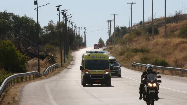 dois-pilotos-mortos-em-colisao-no-ar-durante-combate-a-fogos-na-grecia