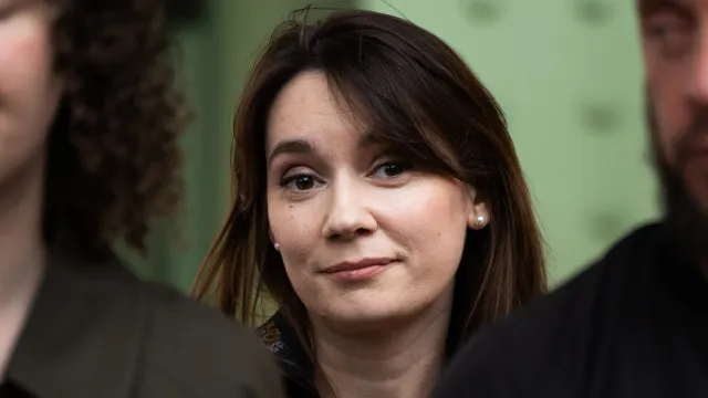 justica-francesa-recusa-recurso-contra-deportacao-de-jornalista-russa