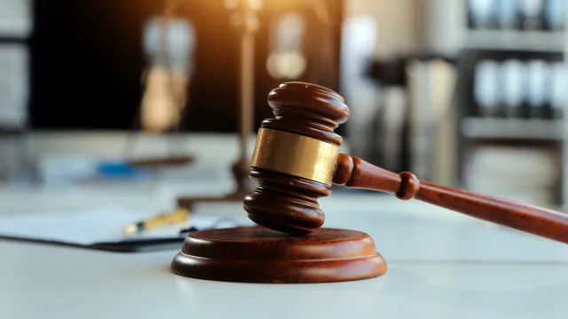 homem-guardou-corpo-da-mae-em-congelador-durante-3-anos.-foi-condenado