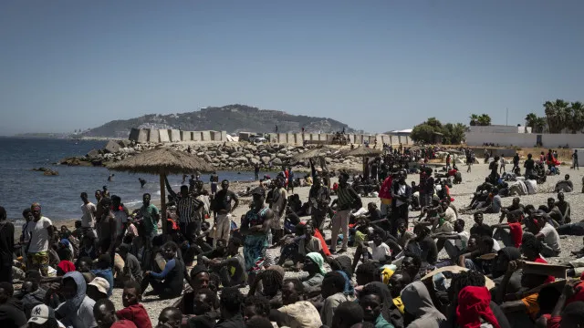 ceuta-prepara-armazens-para-acolher-mil-menores-desacompanhados