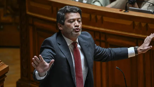 ventura-acusa-governo-de-“pessima-gestao”-e-“enorme-incompetencia”