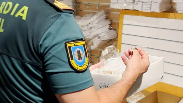 apreendidas-mais-de-115-mil-joias-de-luxo-contrafeitas-em-espanha