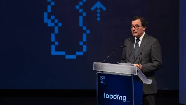 castro-almeida:-“portas-escancaradas”-a-imigracao-nao-resultaram