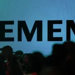 lucro-da-siemens-sobe-15%-entre-abril-e-junho-para-2.583-milhoes