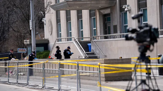policia-acusa-2-adolescentes-do-ataque-a-consulado-dos-eua-em-toronto