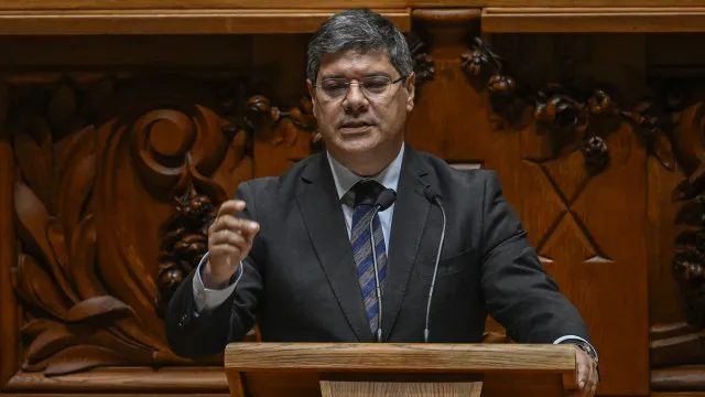 ps-diz-que-situacao-de-luis-neves-“atingiu-o-limite-do-admissivel”