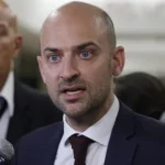 franca-nao-tolerara-“ingerencias”-nas-presidenciais:-“inviolavel”