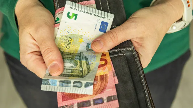 governo-garante:-psu-sera-igual-ou-superior-para-94%-dos-beneficiarios