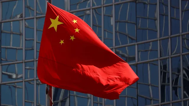 china-entrega-segunda-doacao-de-5-mil-paineis-solares-a-cuba
