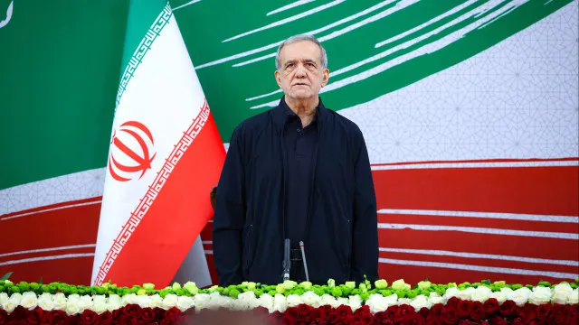 presidente-do-irao-reune-se-com-khamenei-para-analisar-guerra-com-eua