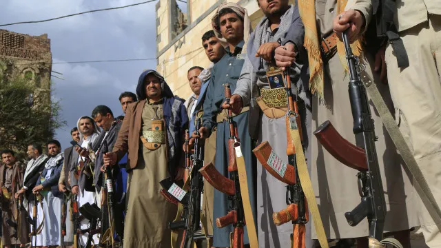 huthis-pro-iranianos-reivindicam-ataques-contra-porto-iemenita