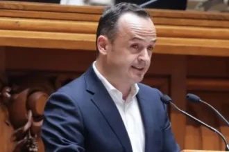associacao-questiona-elogios-de-deputado-a-russia.-ps-nega-apoio