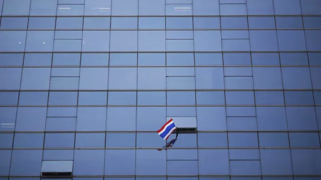 um-morto-em-tiroteio-com-ex-deputado-na-tailandia