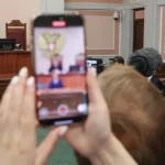 russia-exclui-unico-partido-antiguerra-das-eleicoes-legislativas