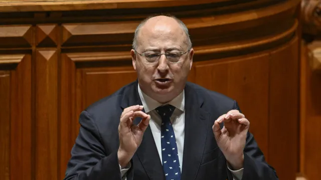 ministro-defende-escolha-de-solos-para-projetos-fotovoltaicos-e-eolicos